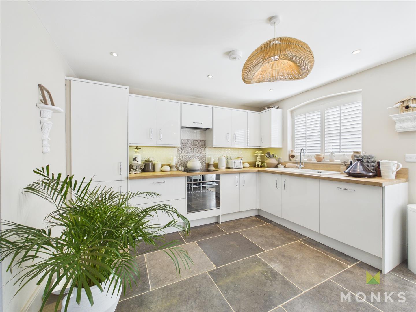 17 Penrhos Court, Whittington, Oswestry, SY11 4FA For Sale